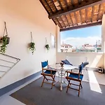 La Loggia Loves Apartment